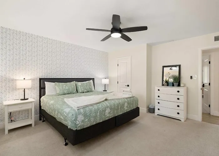 3bd Pool Hot Tub Garage Full Kitchen Asu Holiday home *