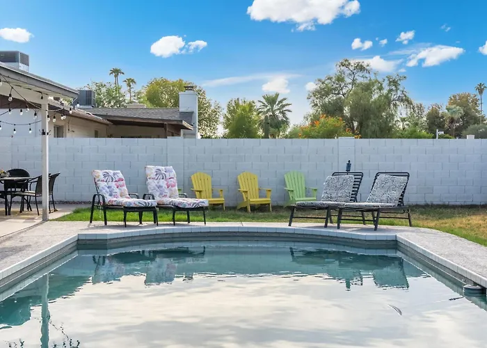 3bd Pool Hot Tub Garage Full Kitchen Asu Holiday home Tempe